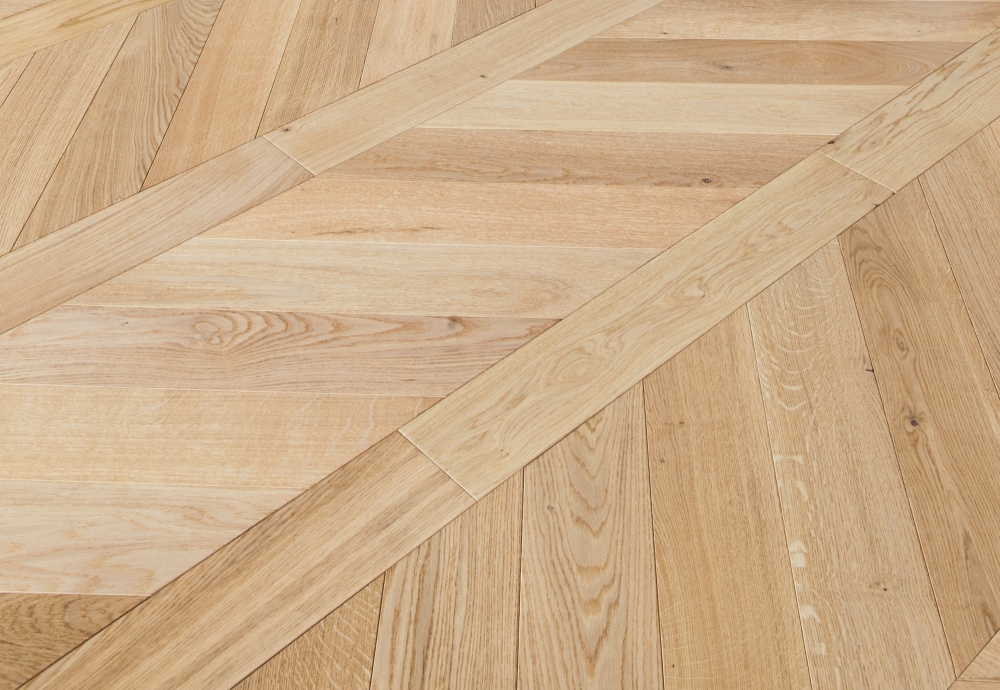 Parquet chêne semi-massif Point de Hongrie Authentique verni Bois flotté 650 x  139 x 14/3,4mm