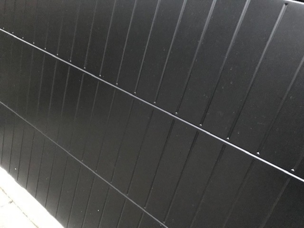 Porte de garage Estanto noir