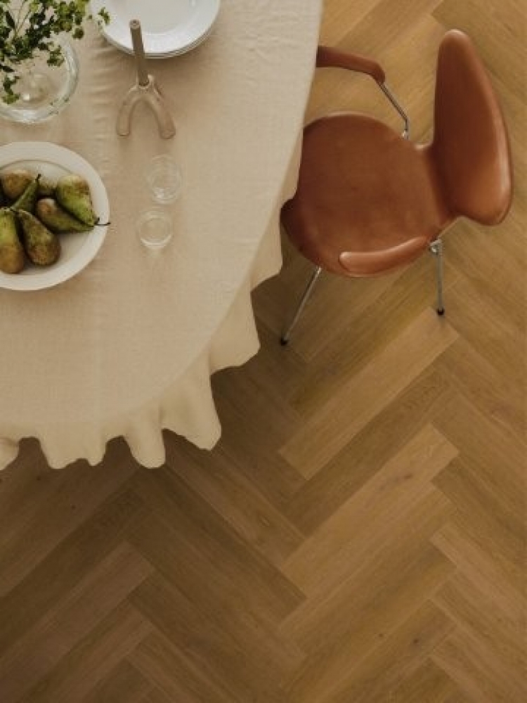 Stratifié Chêne Ambre fumé 4V 655x131/8 mm