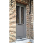 Porte PVC gris quarz avec panneau à facette, poignée Bona - Profel