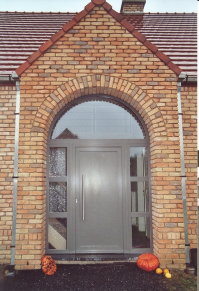 Porte d'entrée PVC gris quartz
