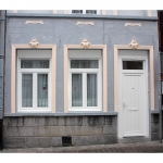 Châssis en bois peint avec volets intégrés - Profel